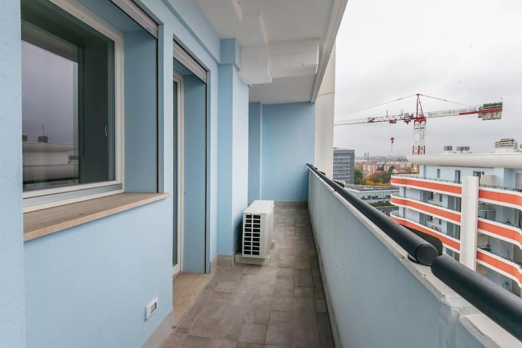 12th Floor Diamond Tower - 72 Apartment